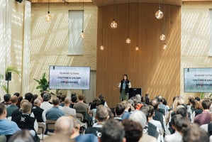 Donja van Laarhoven presenting to the company