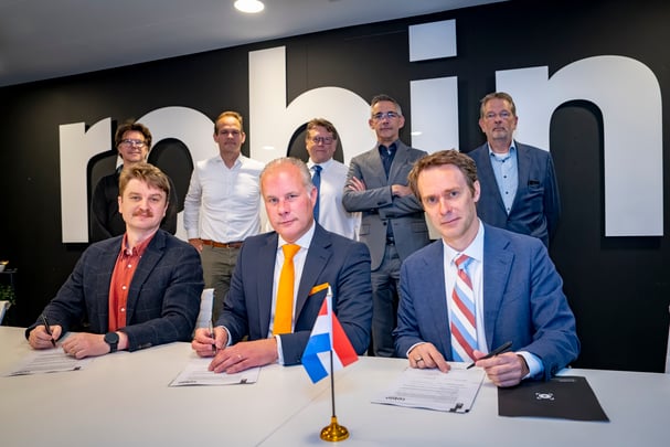 Robin Radar and TNO representatives sign agreement at Robin HQ